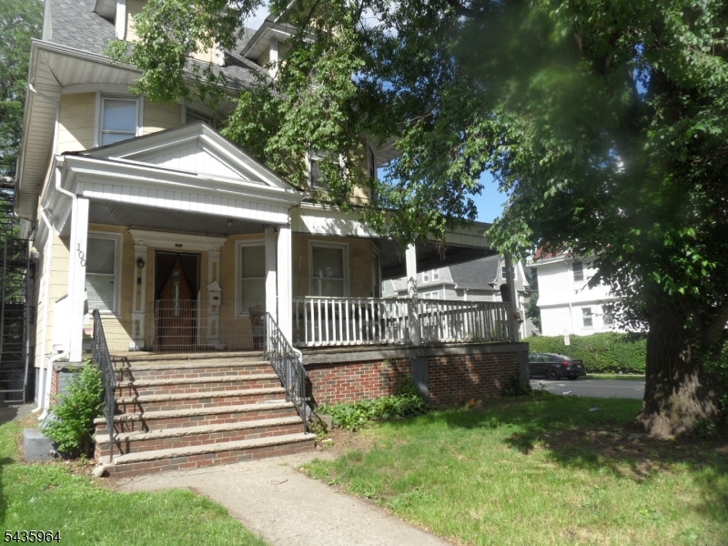 100 Park Avenue East Orange NJ 07017