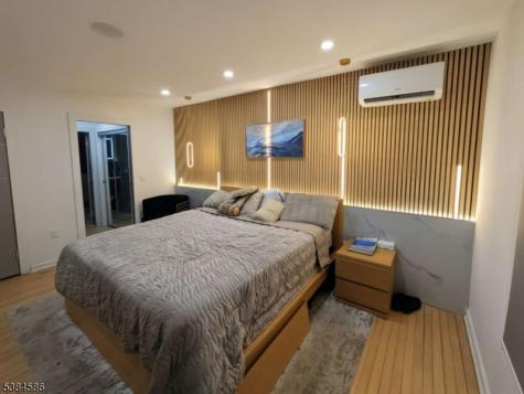 36 Oak Street East Orange NJ 07018