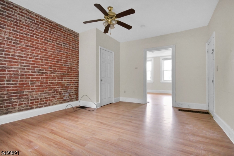 77 Brainard Street Phillipsburg NJ 08865
