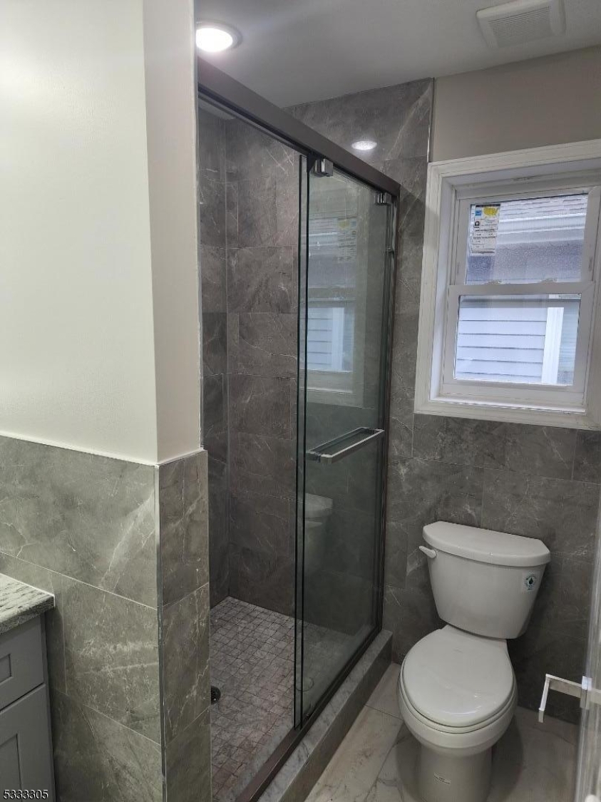 28 Garibaldi Avenue Newark NJ 07114