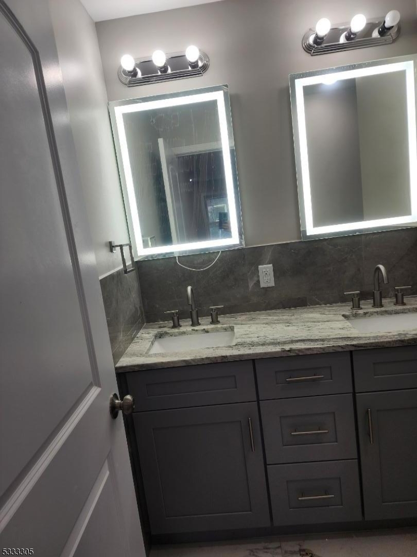 28 Garibaldi Avenue Newark NJ 07114