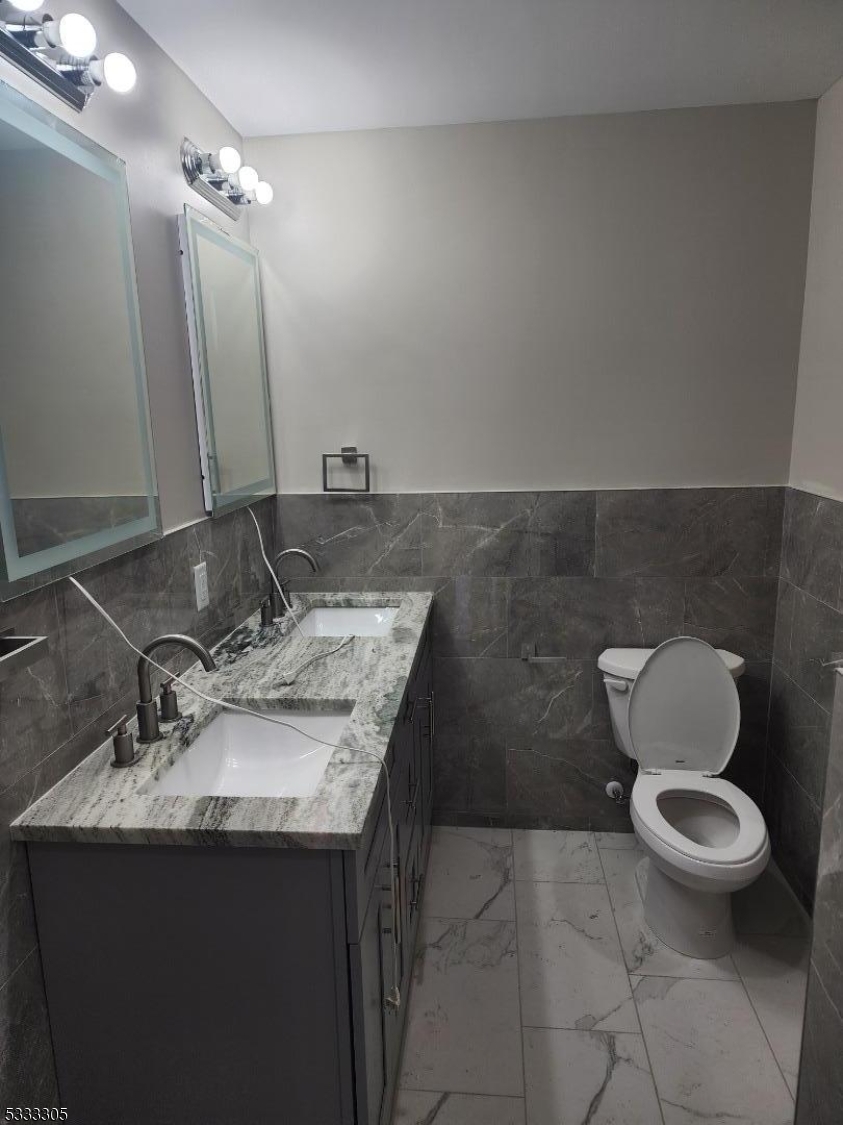 28 Garibaldi Avenue Newark NJ 07114