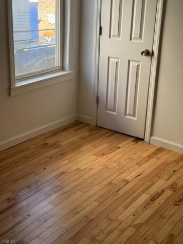 162 N 14th Street East Orange NJ 07017