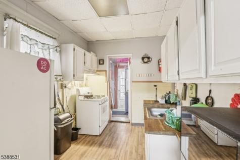 107 Saint Davids Place Atlantic NJ 08401