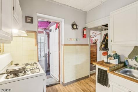 107 Saint Davids Place Atlantic NJ 08401