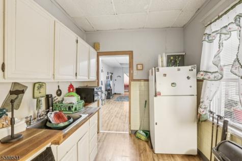 107 Saint Davids Place Atlantic NJ 08401