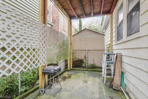 107 Saint Davids Place Atlantic NJ 08401