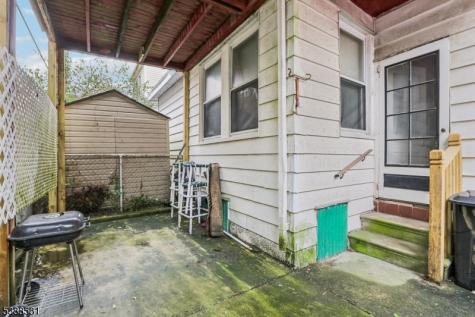 107 Saint Davids Place Atlantic NJ 08401