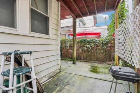 107 Saint Davids Place Atlantic NJ 08401