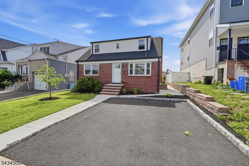 91 Charles Street Belleville NJ 07109