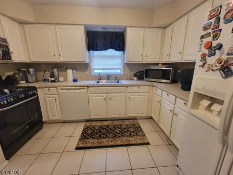 941 Emma Street Elizabeth NJ 07201