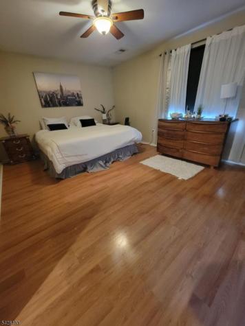 941 Emma Street Elizabeth NJ 07201