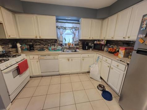941 Emma Street Elizabeth NJ 07201