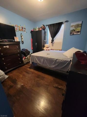 941 Emma Street Elizabeth NJ 07201
