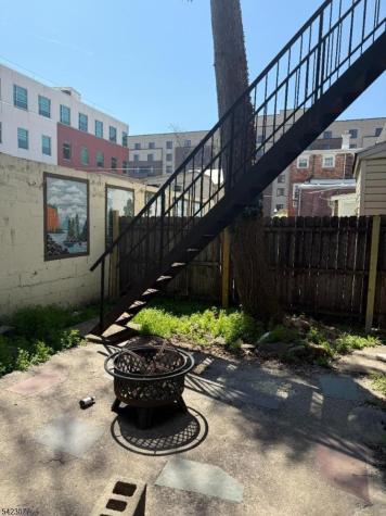 6 Peace Street Trenton NJ 08608