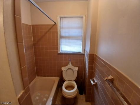 3016 S Wood Avenue Linden NJ 07036