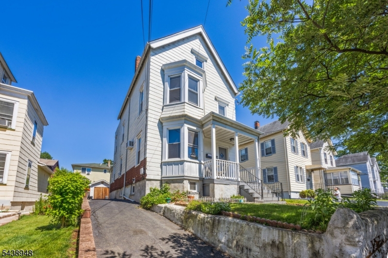 163 Walnut Street Bloomfield NJ 07003