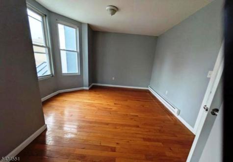 25 Maple Avenue Irvington NJ 07111