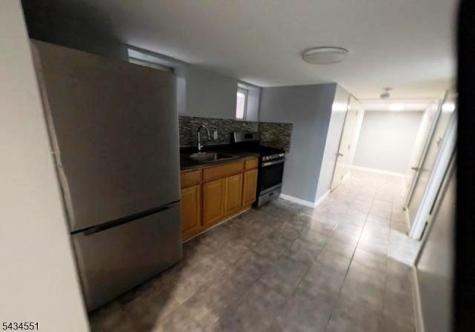 25 Maple Avenue Irvington NJ 07111