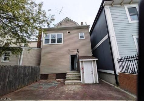 25 Maple Avenue Irvington NJ 07111