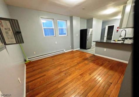 25 Maple Avenue Irvington NJ 07111
