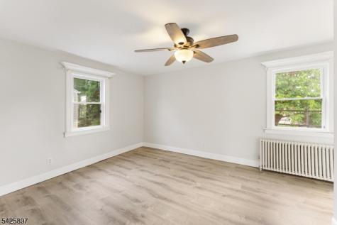 718 Thomas Street Elizabeth NJ 07202