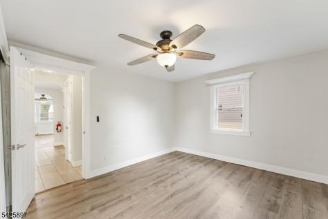 718 Thomas Street Elizabeth NJ 07202