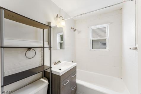 718 Thomas Street Elizabeth NJ 07202