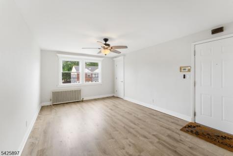 718 Thomas Street Elizabeth NJ 07202