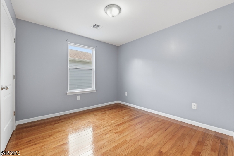 572 S 11th Street Newark NJ 07103