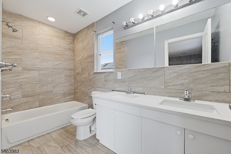 572 S 11th Street Newark NJ 07103