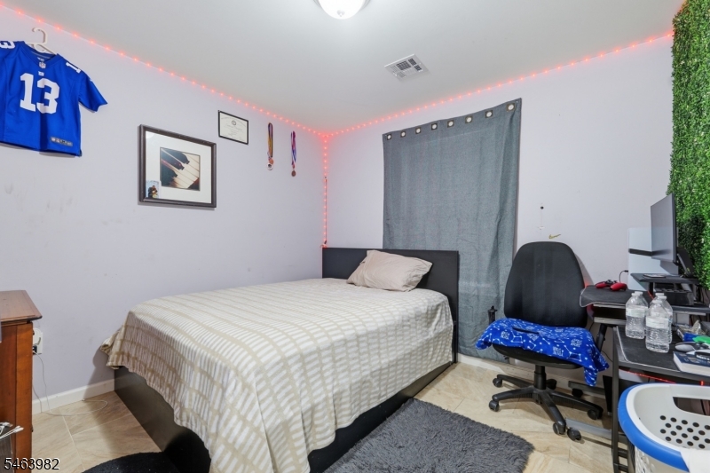 572 S 11th Street Newark NJ 07103