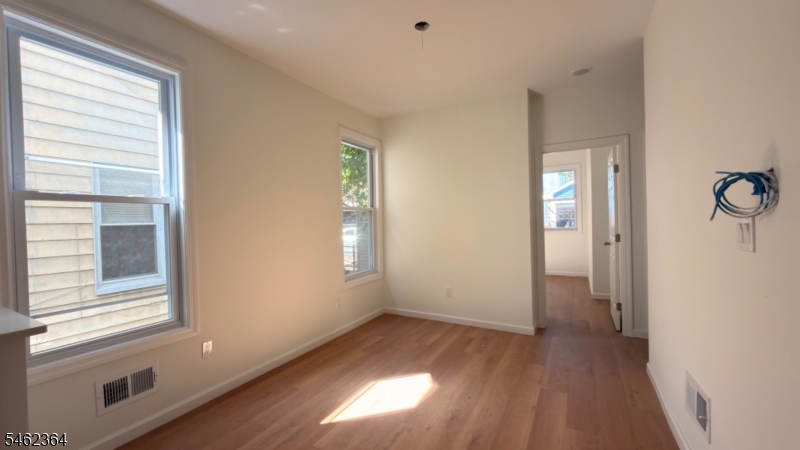 346 Woodside Avenue Newark NJ 07104