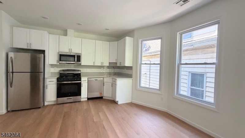346 Woodside Avenue Newark NJ 07104