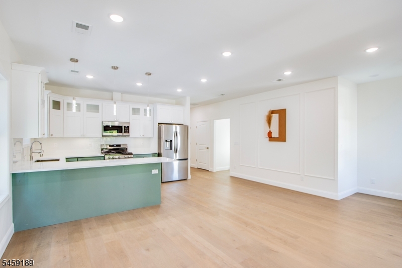 194 Amherst Street East Orange NJ 07018
