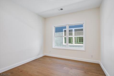194 Amherst Street East Orange NJ 07018