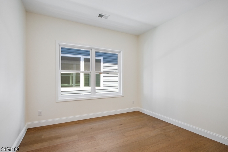194 Amherst Street East Orange NJ 07018