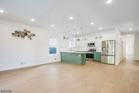 194 Amherst Street East Orange NJ 07018