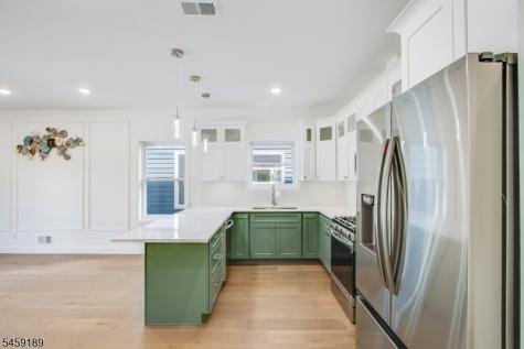 194 Amherst Street East Orange NJ 07018
