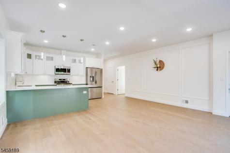194 Amherst Street East Orange NJ 07018