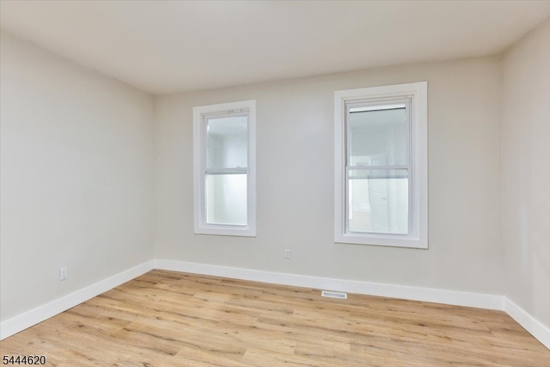 152 N Clinton Street East Orange NJ 07017
