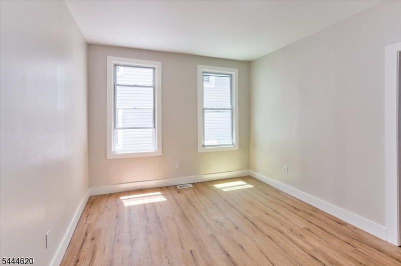 152 N Clinton Street East Orange NJ 07017