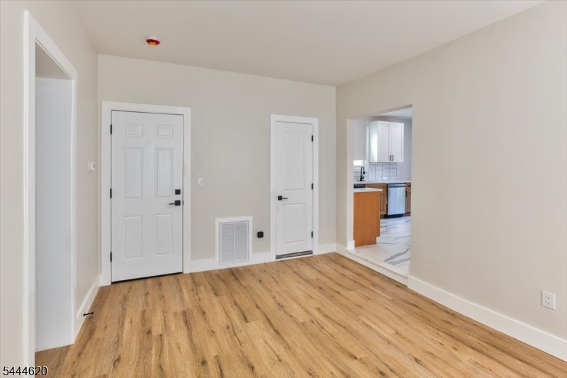 152 N Clinton Street East Orange NJ 07017