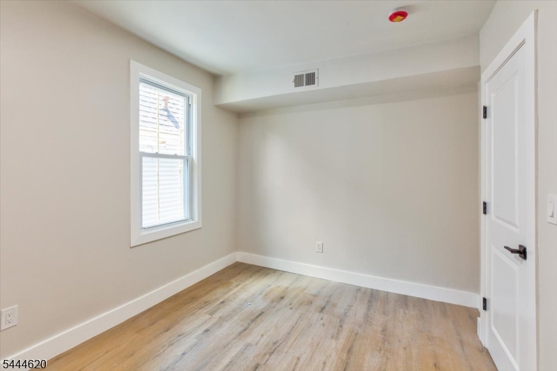 152 N Clinton Street East Orange NJ 07017
