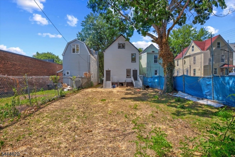 152 N Clinton Street East Orange NJ 07017