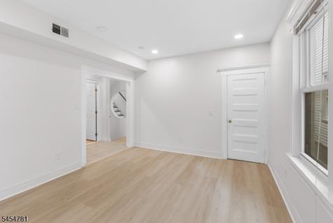 35 N 16th Street East Orange NJ 07017