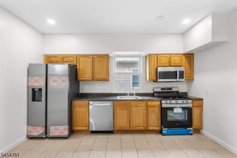 35 N 16th Street East Orange NJ 07017