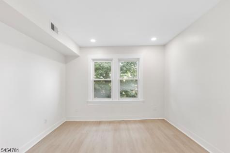 35 N 16th Street East Orange NJ 07017