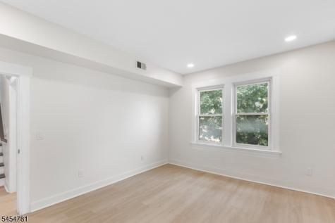 35 N 16th Street East Orange NJ 07017
