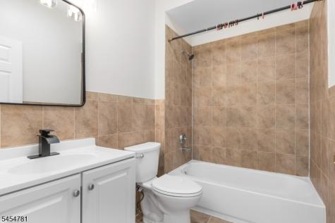 35 N 16th Street East Orange NJ 07017